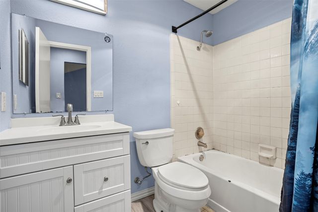 6200 Big Springs Drive, Arlington, TX 76001