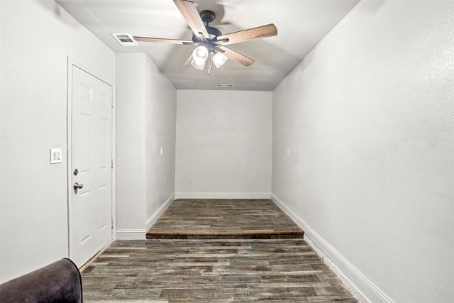 6200 Big Springs Drive, Arlington, TX 76001