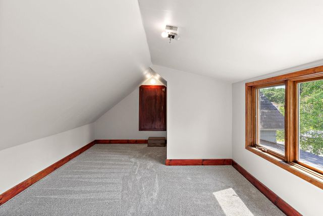 387 2nd Street S, Bayport, MN 55003
