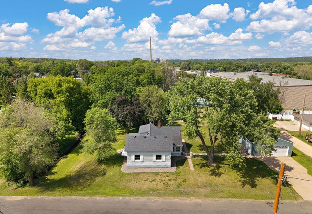 387 2nd Street S, Bayport, MN 55003