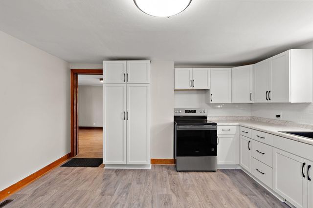 387 2nd Street S, Bayport, MN 55003
