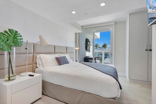 1150 101st St 701, Bay Harbor Islands, FL 33154