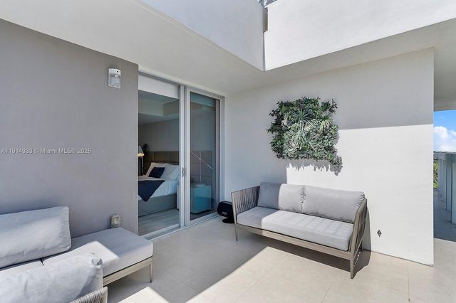 1150 101st St 701, Bay Harbor Islands, FL 33154