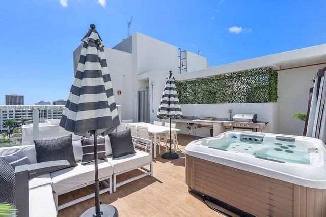 1150 101st St 701, Bay Harbor Islands, FL 33154