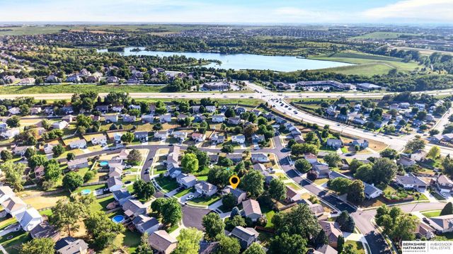 1008 Marshall Circle, Papillion, NE 68046