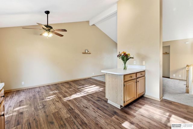 1008 Marshall Circle, Papillion, NE 68046