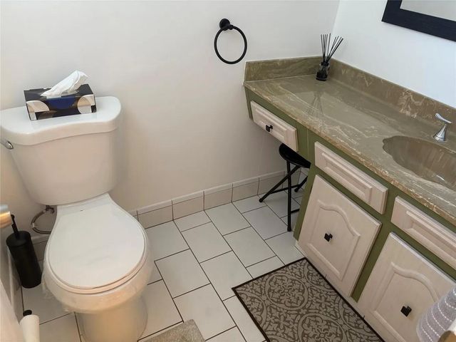 4050 NW 42ND Avenue 415, Lauderdale Lakes, FL 33319