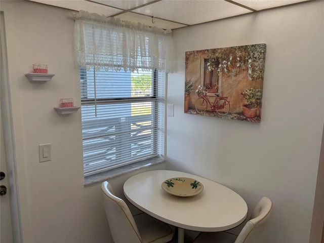 4050 NW 42ND Avenue 415, Lauderdale Lakes, FL 33319