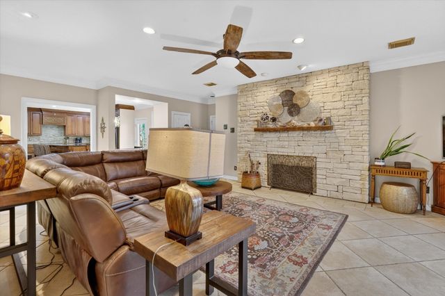 5059 Golden Lane, Fort Worth, TX 76123