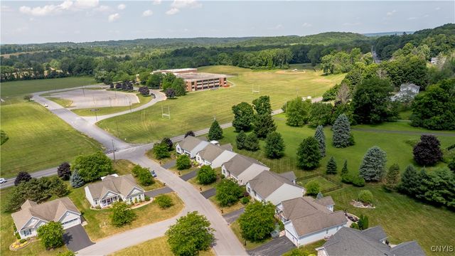 107 Shire Way, Camillus, NY 13031