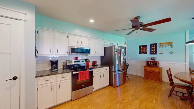 1357 N Valleyview St, Wichita, KS 67212