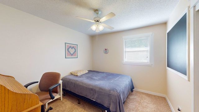 1357 N Valleyview St, Wichita, KS 67212