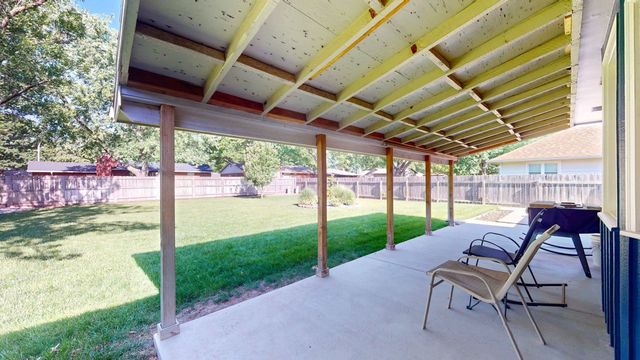 1357 N Valleyview St, Wichita, KS 67212