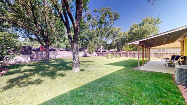 1357 N Valleyview St, Wichita, KS 67212
