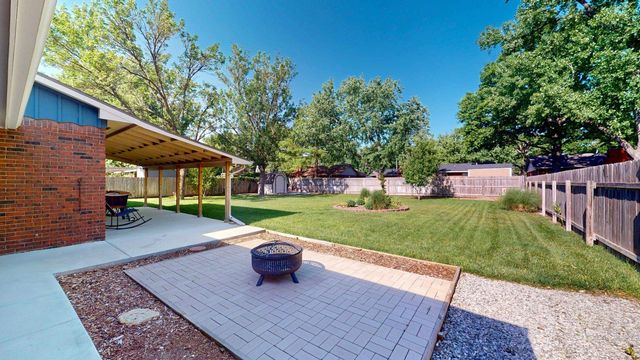 1357 N Valleyview St, Wichita, KS 67212