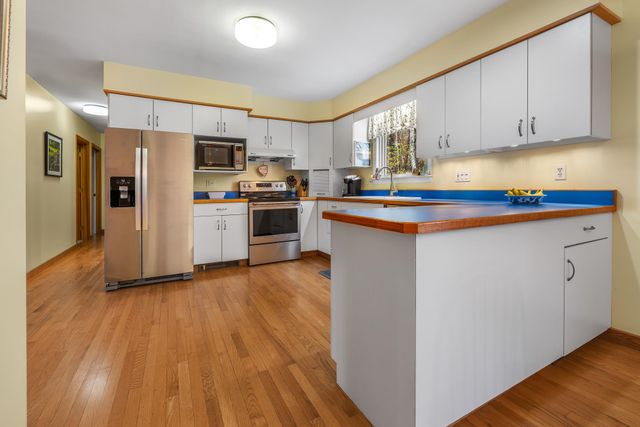 8 Laramie Road, Hanover, NH 03750