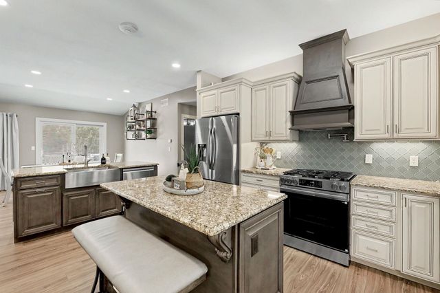 2510 N Shefford Ct, Wichita, KS 67205