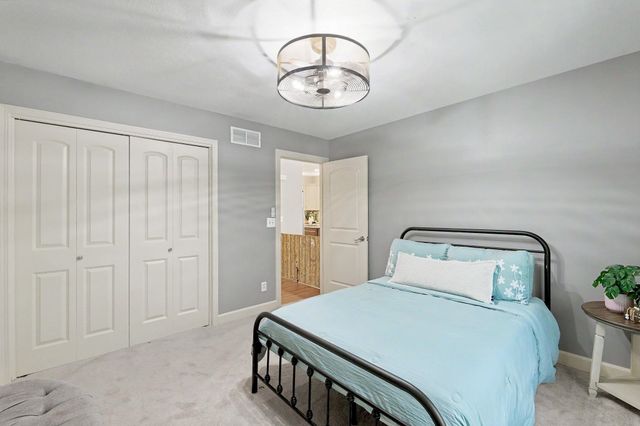 2510 N Shefford Ct, Wichita, KS 67205