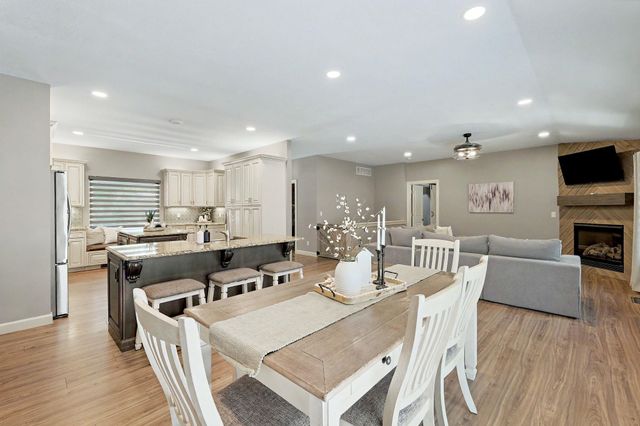 2510 N Shefford Ct, Wichita, KS 67205