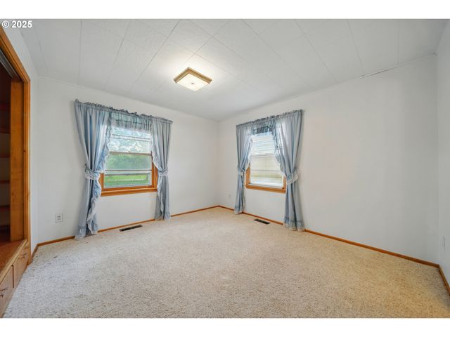 52357 Pleasant View Rd, Milton Freewater, OR 97862