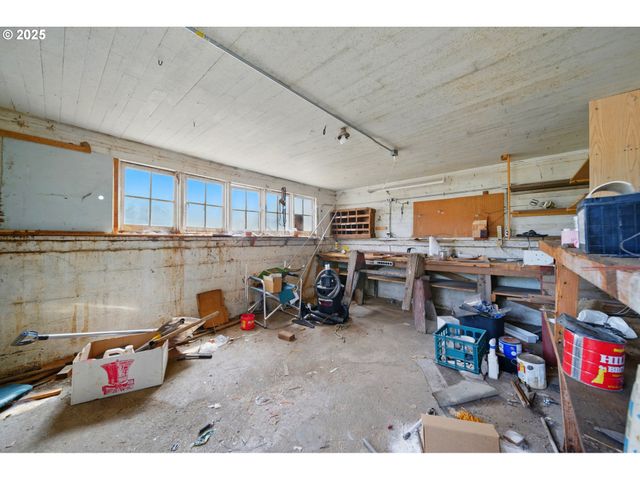 52357 Pleasant View Rd, Milton Freewater, OR 97862