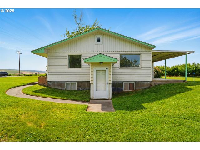 52357 Pleasant View Rd, Milton Freewater, OR 97862