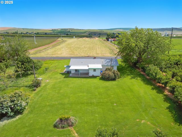 52357 Pleasant View Rd, Milton Freewater, OR 97862