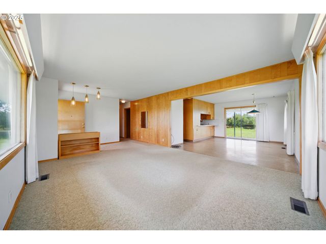 52357 Pleasant View Rd, Milton Freewater, OR 97862