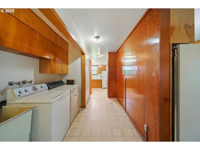 52357 Pleasant View Rd, Milton Freewater, OR 97862