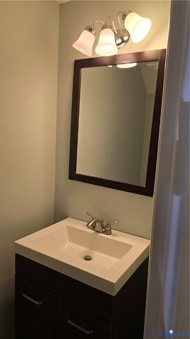 726 Sturgis Dr, Chesterfield, VA 23236