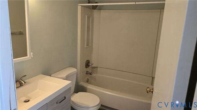 726 Sturgis Dr, Chesterfield, VA 23236