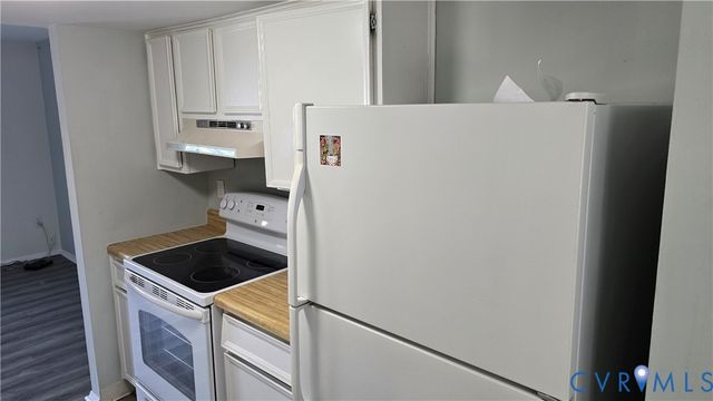 726 Sturgis Dr, Chesterfield, VA 23236