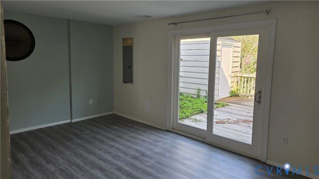 726 Sturgis Dr, Chesterfield, VA 23236