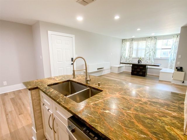 1400 GANDY BOULEVARD N 1013, St Petersburg, FL 33702