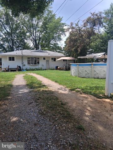 1611 S RACE ST, Allentown, PA 18103