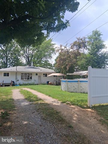 1611 S RACE ST, Allentown, PA 18103