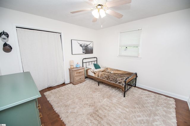 112 Pruitt Drive, Chesnee, SC 29323