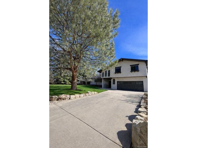 7302 Island Cir, Boulder, CO 80301