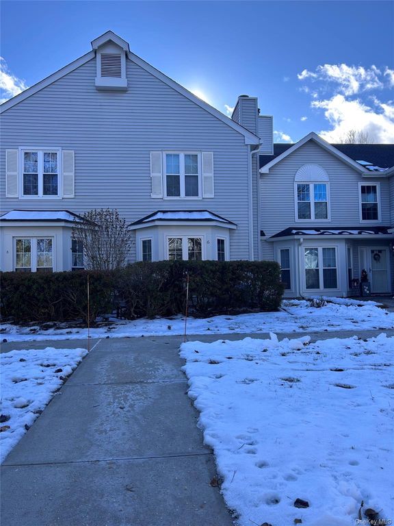 6 Olde Wagon Road, Warwick, NY 10990