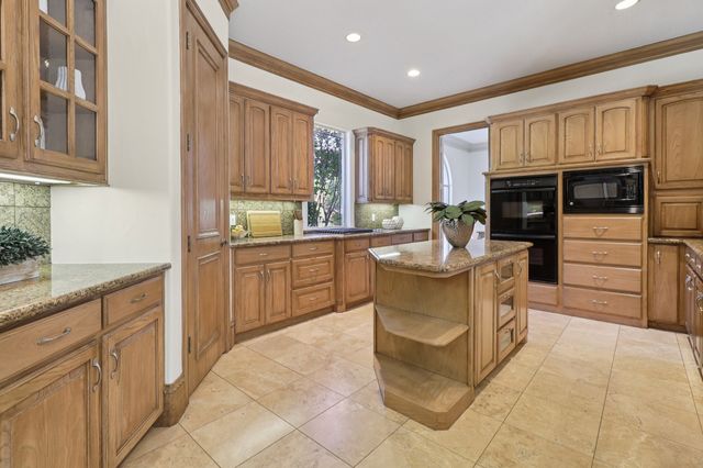 1403 Lands End Court, Southlake, TX 76092