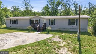 1355 SANDY HOLLOW RD, Bloomery, WV 26817