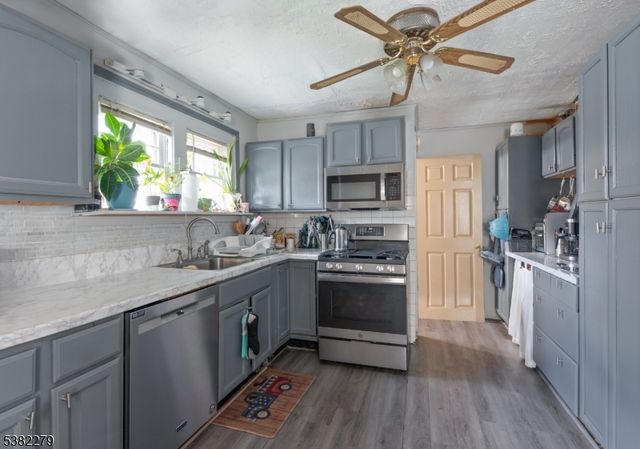 65 Ernst Ave, Bloomfield Twp., NJ 07003