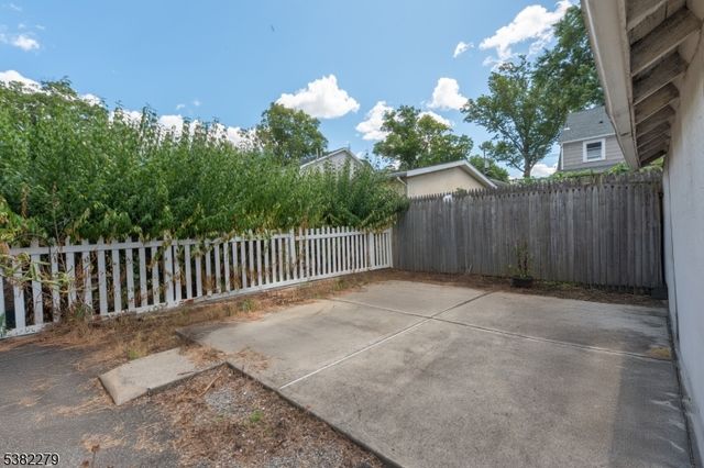 65 Ernst Ave, Bloomfield Twp., NJ 07003