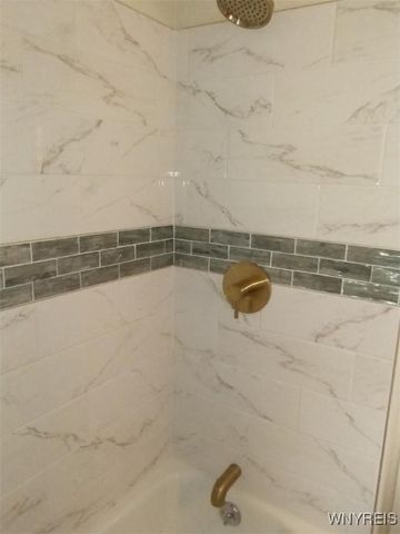 84 Klaum Avenue, North Tonawanda, NY 14120