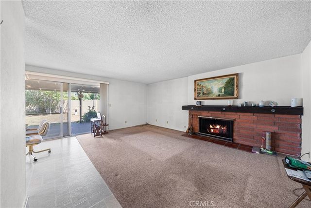 8111 Dartmoor Dr, Huntington Beach, CA 92646