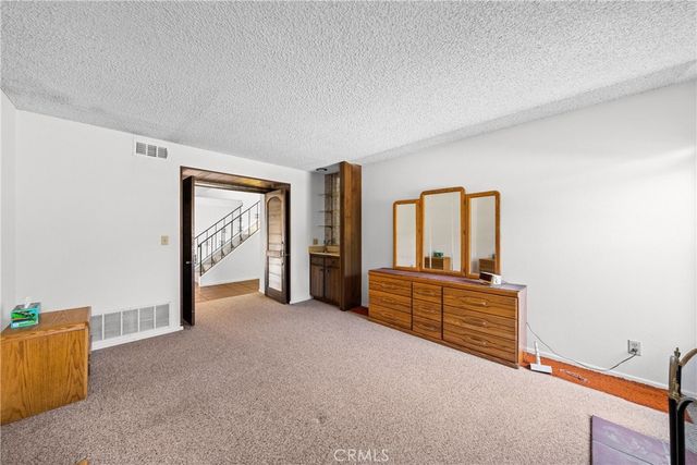8111 Dartmoor Dr, Huntington Beach, CA 92646