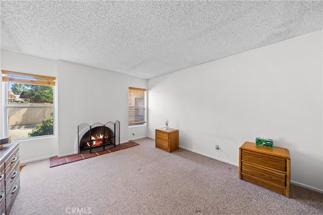 8111 Dartmoor Dr, Huntington Beach, CA 92646