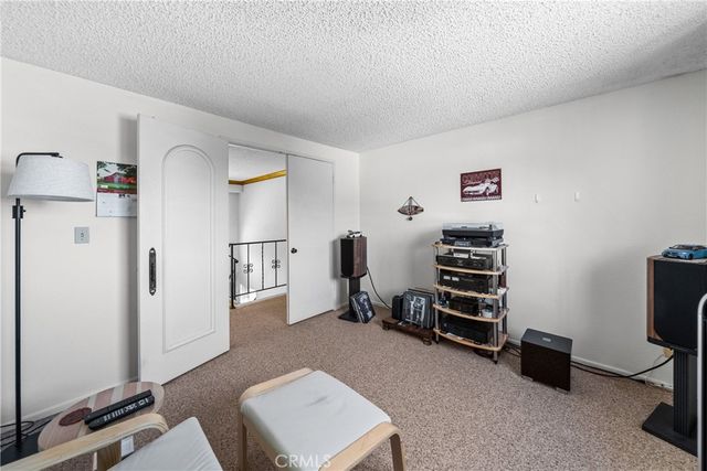 8111 Dartmoor Dr, Huntington Beach, CA 92646