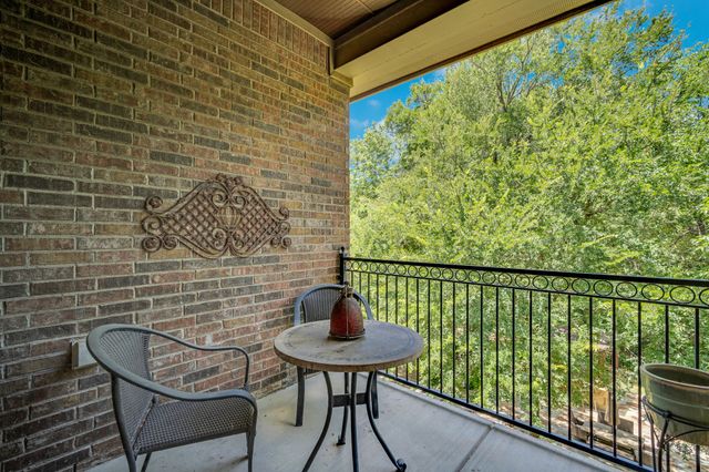 1811 Magic Valley Lane, Cedar Hill, TX 75104