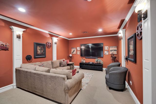 1811 Magic Valley Lane, Cedar Hill, TX 75104